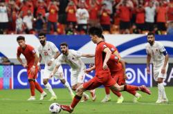 半岛体育新闻-国际足球盛事圆满结束，中国球员表现抢眼