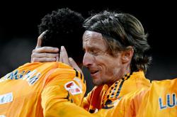 半岛体育下载-精彩瞬间回放：关键一球绝杀，逆袭胜利的简单介绍