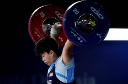 半岛体育竞技-包含举重比赛高潮迭起，俄罗斯选手夺得亚军的词条