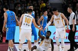 半岛体育在线登录-强队争霸，胜负难定，老对手再度碰撞