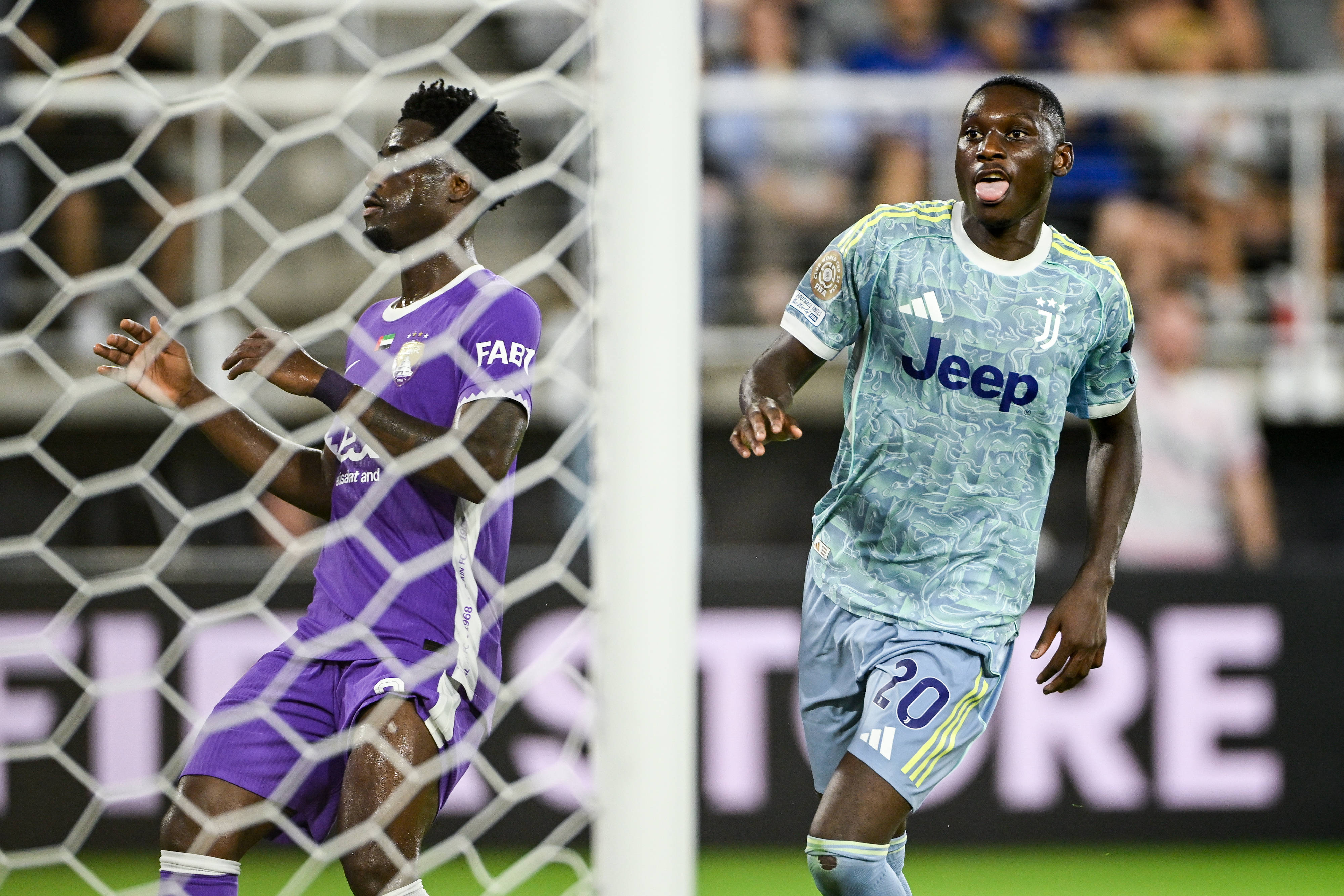 曼城大胜尤文图斯,晋级锁定 曼城大胜尤文图斯,晋级锁定