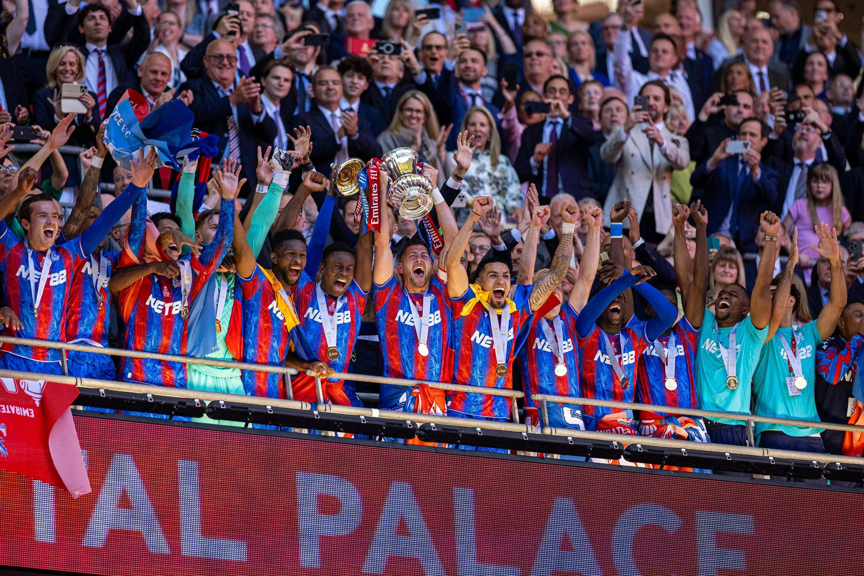 关于欧洲锦标赛精彩纷呈，球迷热情支持的信息