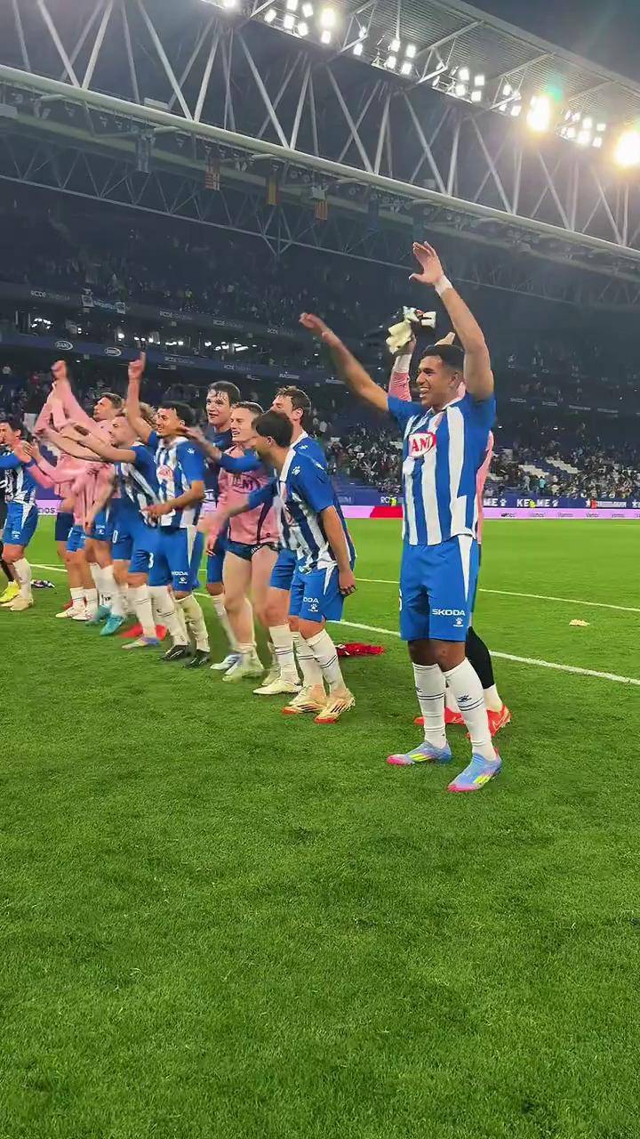 包含惊呆了!西甲热门球队连续大胜的词条 包含惊呆了!西甲热门球队连续大胜的词条