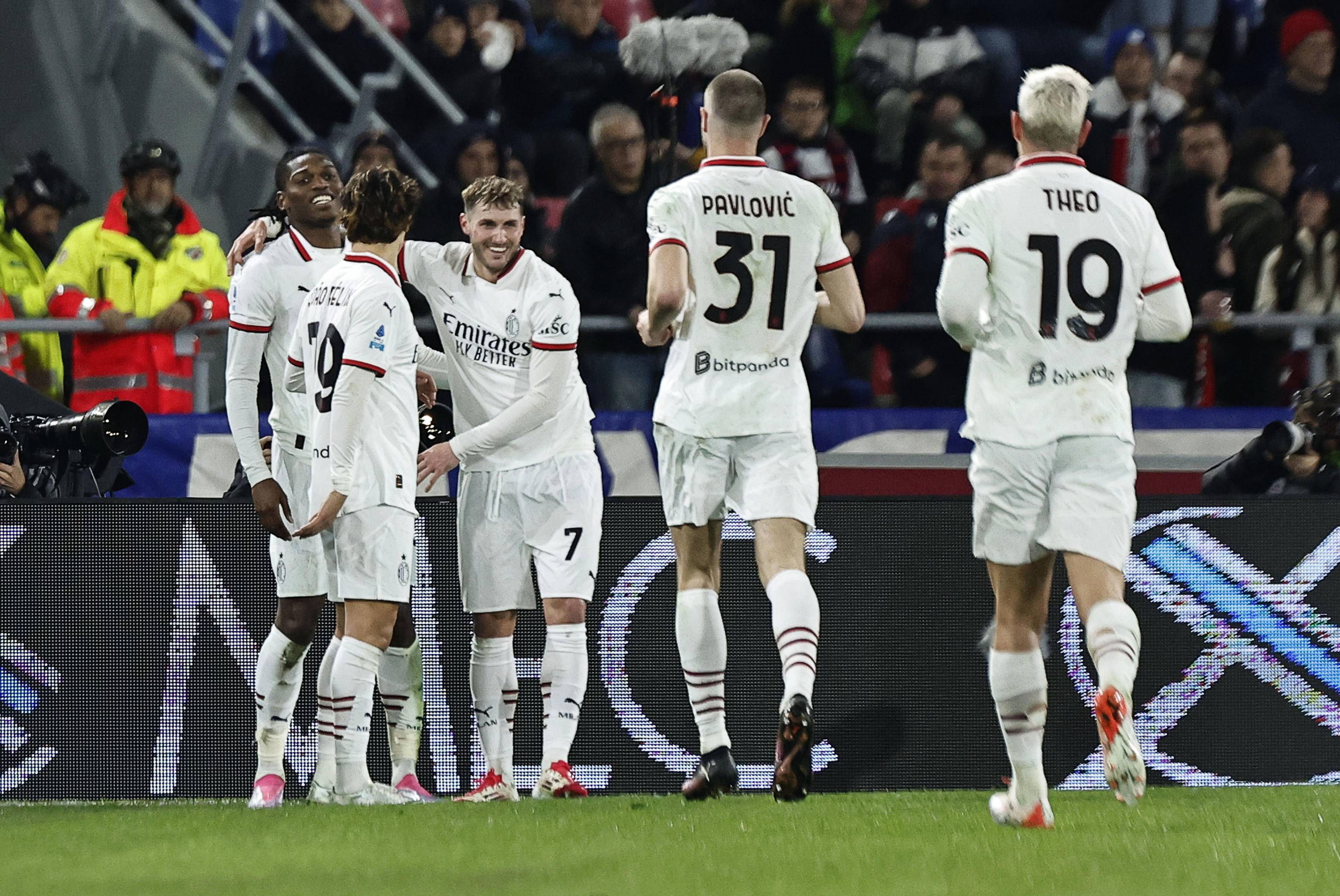 包含意大利淘汰对手，成功晋级欧预赛四强的词条