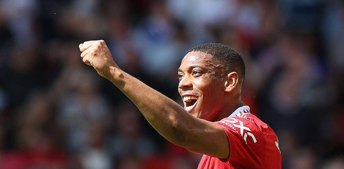 里昂中场备受瞩目将前往英超的简单介绍